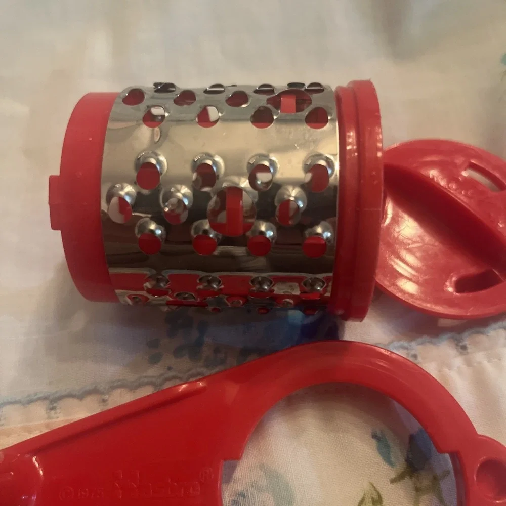 1975 Peanuts Snoopy Sno Cone Maker Ice Shaver,‎ Handle, Locking Cap Parts Only